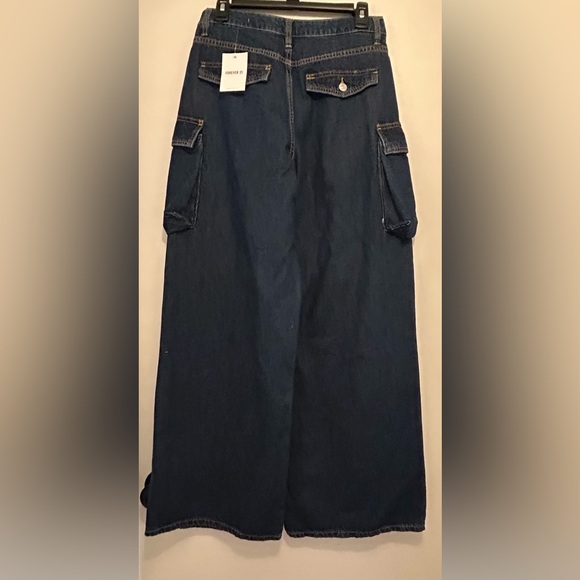 NWT High Wide-Leg Cargo Jeans from Forever 21 - Picture 2 of 5